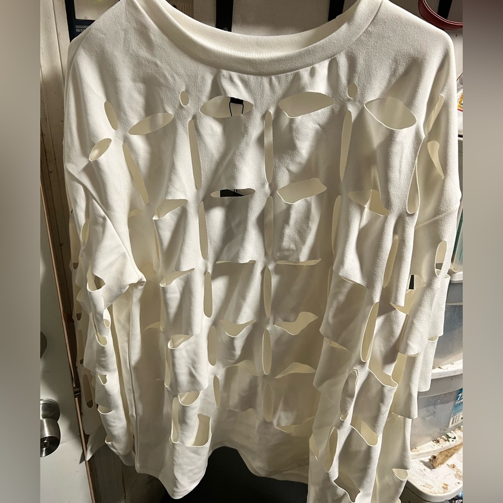 STYLEWE Cream Cut-Out Long Sleeve Top